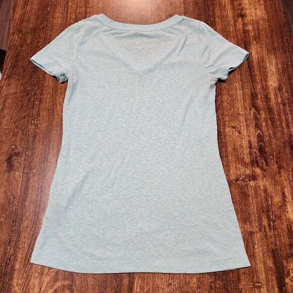 Mossimo plain light blue top - Picture 2 of 5